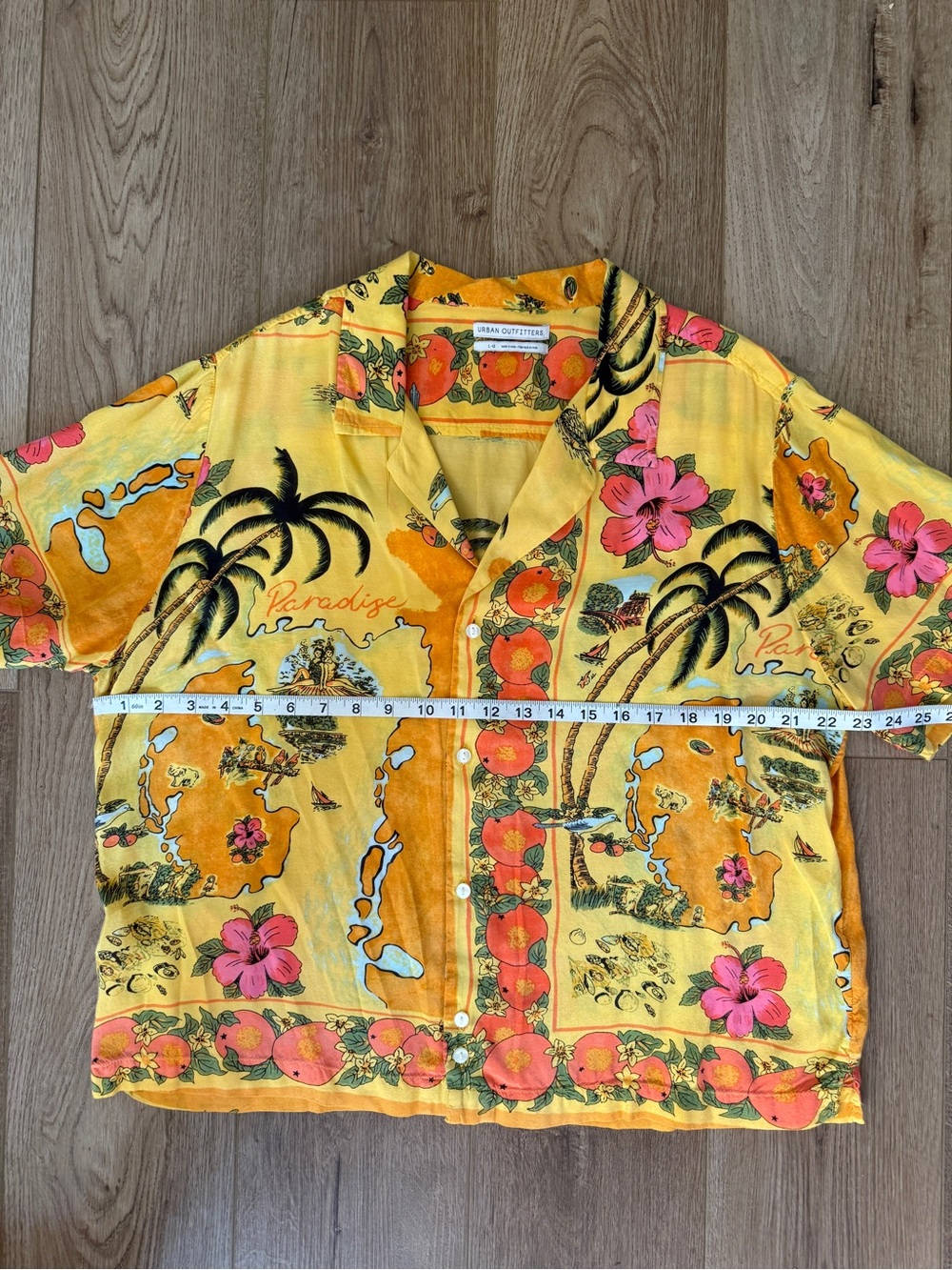Urban Outfitters Yellow Orange & Pink Tropical Short Sleeve Button-Down Shirt L - Picture 4 of 5